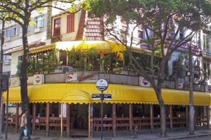 VINICIUS-PIANO-BAR