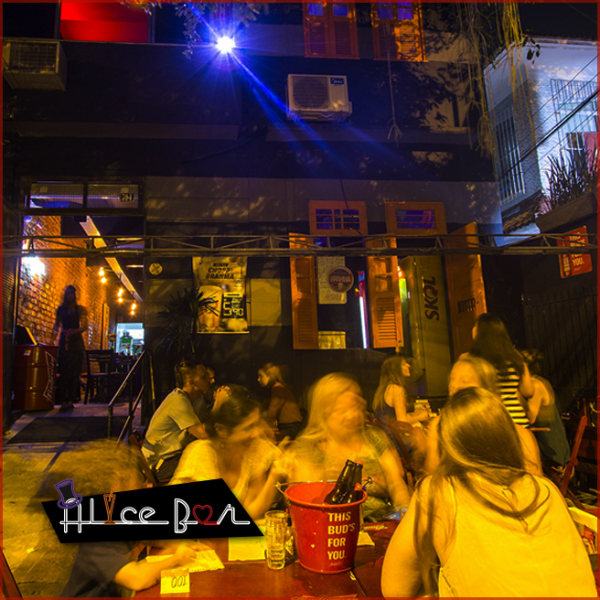 alice-bar