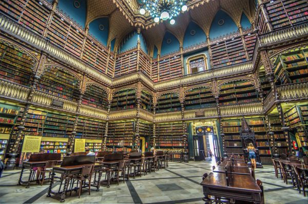 centro-de-rio-de-janeiro-real-gabinete-de-literatura-portuguesa