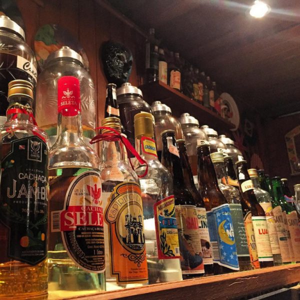 vida-nocturna-en-río-de-janeiro-bar-da-cachaça